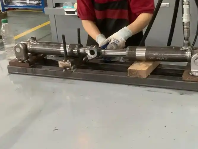 हाइड्रोलिक सिलेंडर को अलग करते समय क्या ध्यान देना चाहिए?